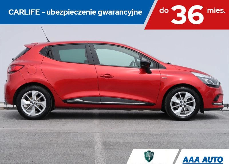 Renault Clio cena 45000 przebieg: 39667, rok produkcji 2017 z Łęczna małe 301